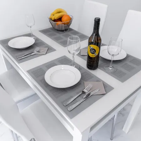 Aqua Vista-playa San Juan By Diamanteholidays * Playa de San Juan (Tenerife)